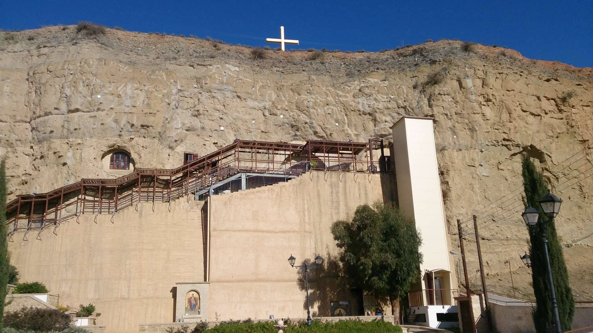 Пещерная церковь Панагии Хрисоспилиотиссы (Кипр)