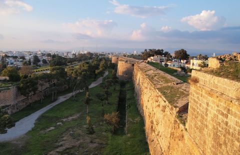 Средневековые укрепления Фамагусты (Северный Кипр)