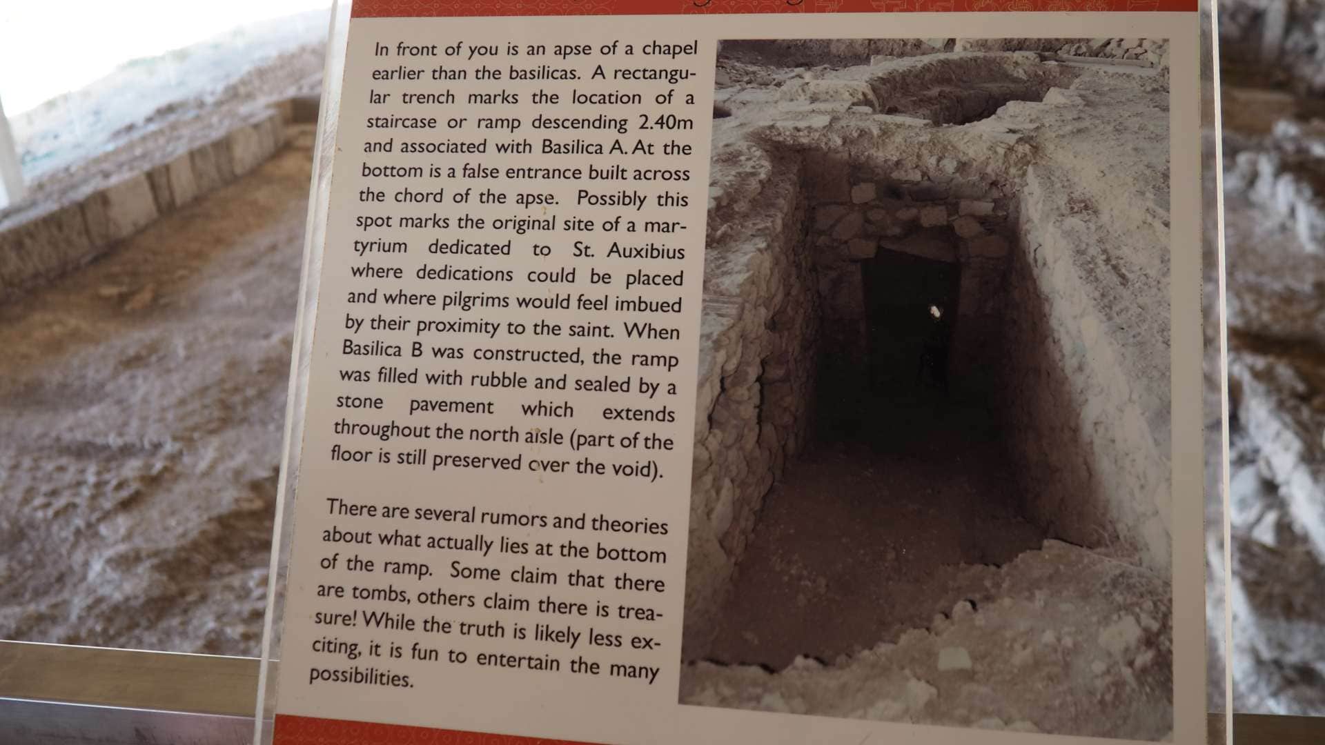 Руины древней базилики в Соли (Кипр)