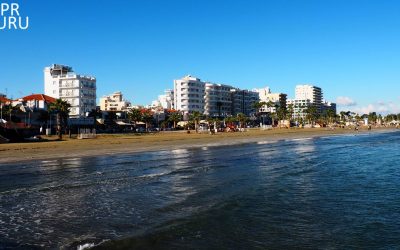 Пляж Finikoudes beach