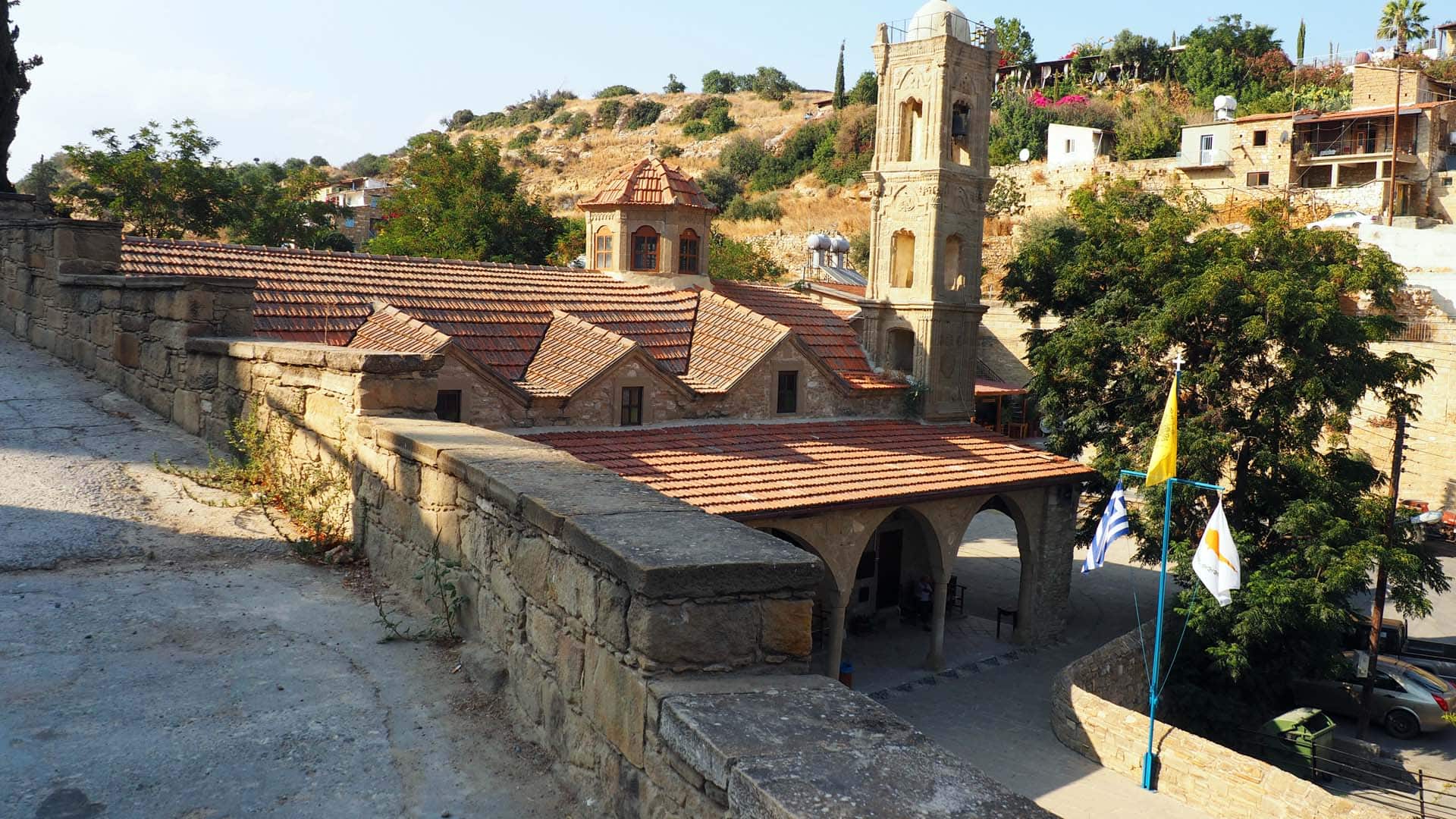 Деревня Тохни. Церковь Св. Константина и Елены. (экскурсии по Кипру, программы KiprGuru)