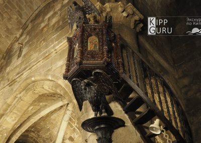Интерьеры аббатства Беллапаис (Кипр)