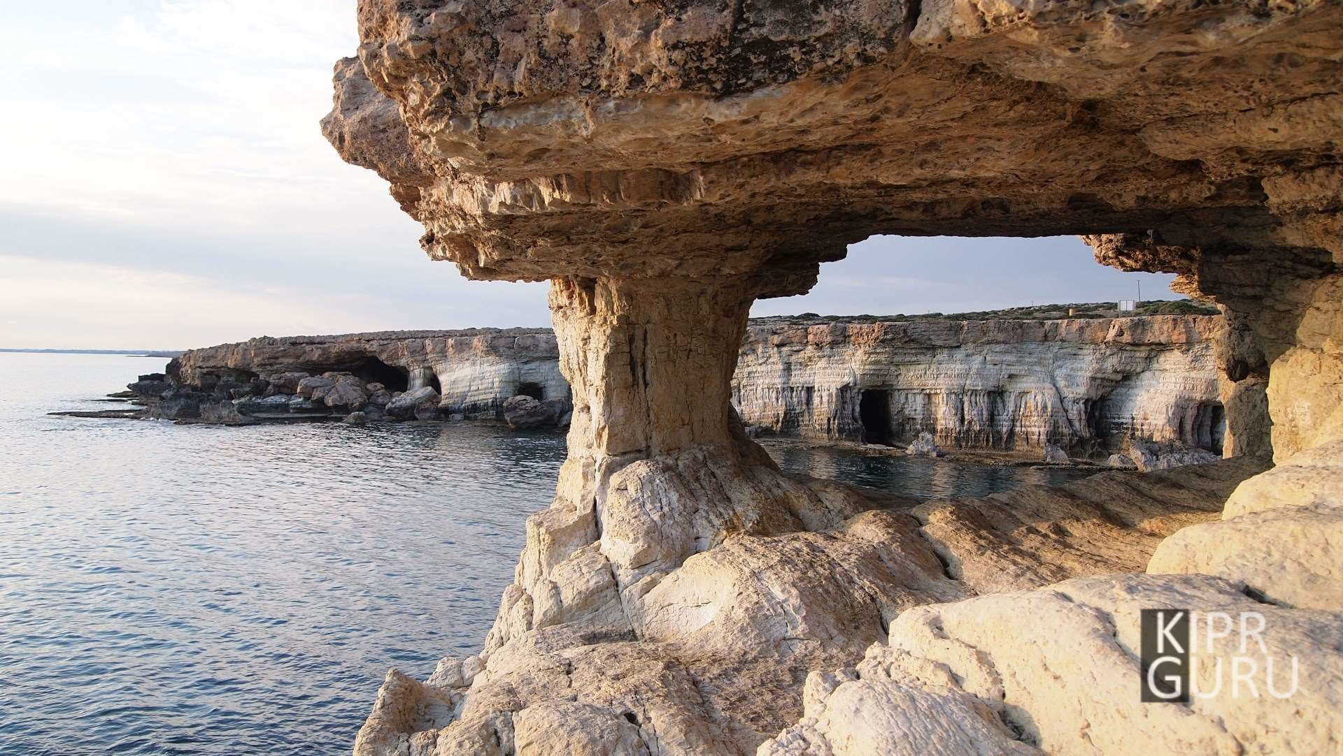 Прибойные пещеры Каво Греко (Кипр)
