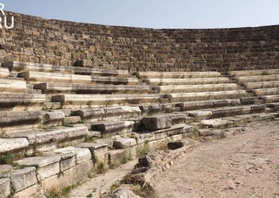 Античный театр в археопарке Саламис (Кипр)
