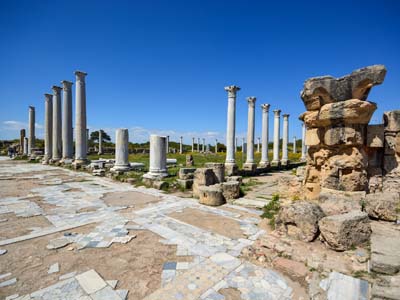 7 образовательных научно-популярных экскурсий, раскрывающих темы истории, архитектуры и искусства Кипра.